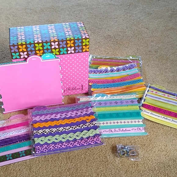 three birds | Other | Ritzy Ribbon Ribbon Storage Box With 6 Spools ...